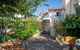 Elli Studios & Apartments